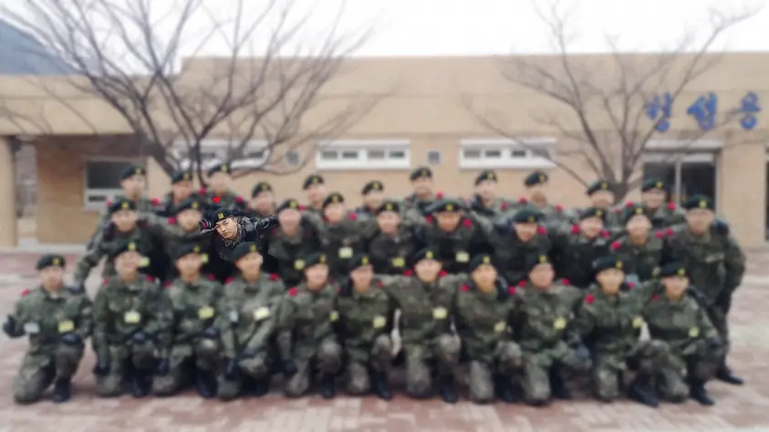 https://www.jazminemedia.com/wp-content/uploads/2018/03/taeyang-military.jpg