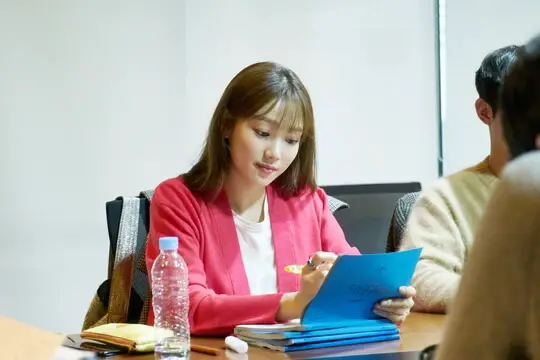 https://www.jazminemedia.com/wp-content/uploads/2018/04/about-time-kdrama-lee-sung-kyung.jpg