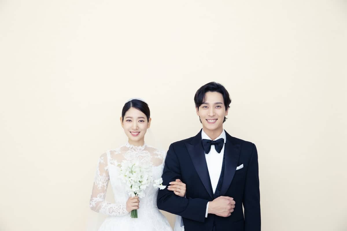 https://jazminemedia.com/wp-content/uploads/2022/01/park_shin_hye_choi_t_NSXIj.jpg