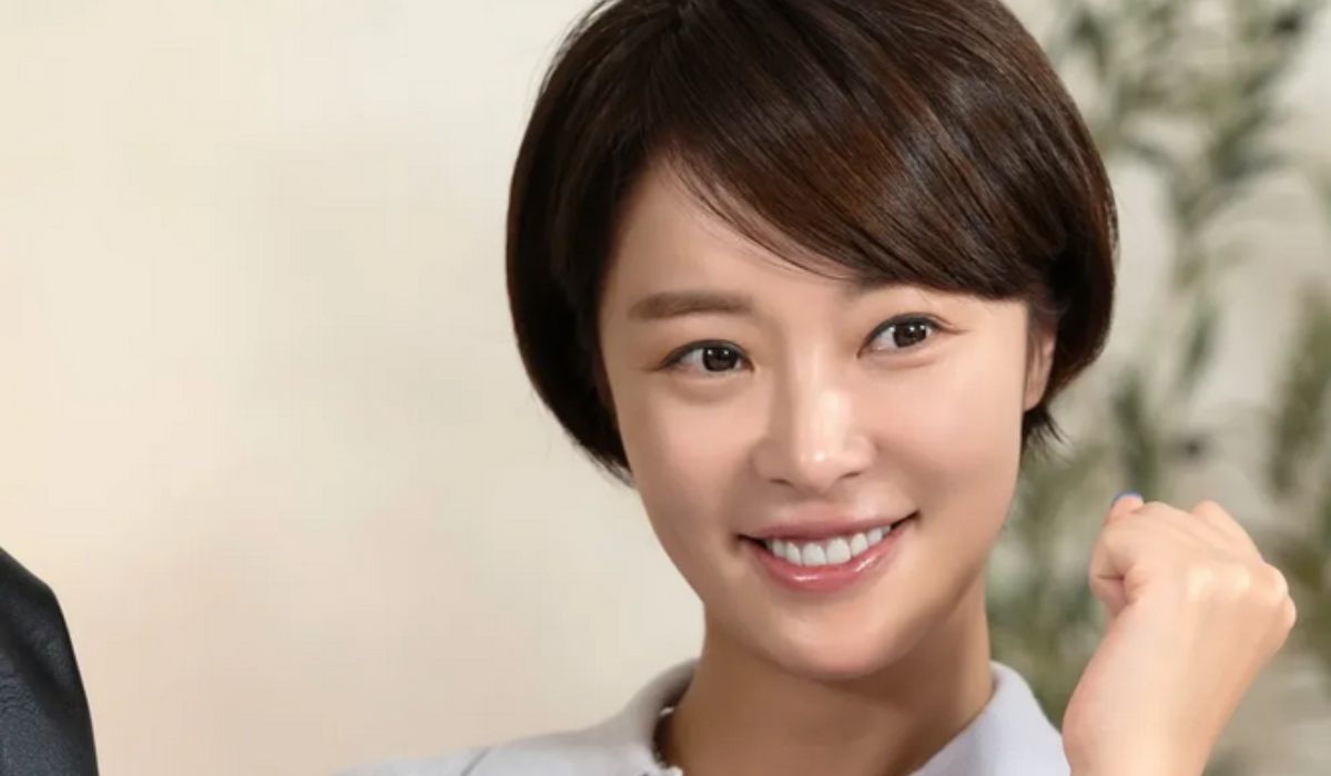 https://jazminemedia.com/wp-content/uploads/2025/03/Hwang-Jung-Eum-2.jpg