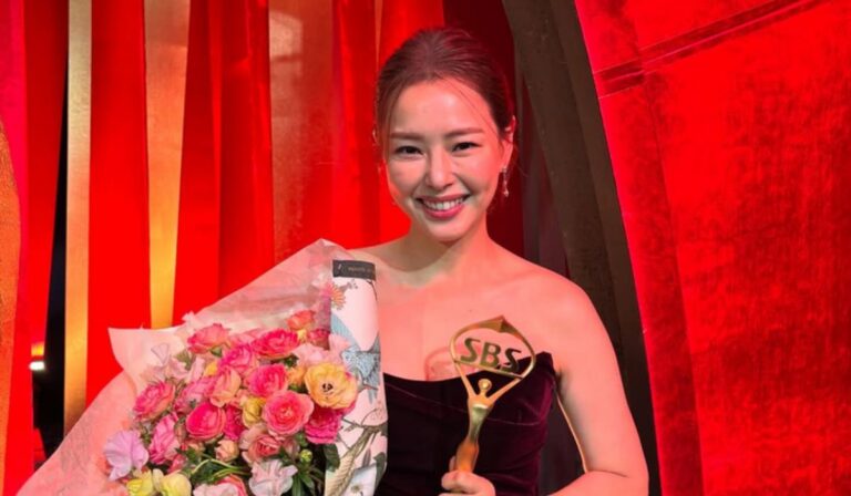 Famous Actress Announces She’s Pregnant With 2nd Child At 41