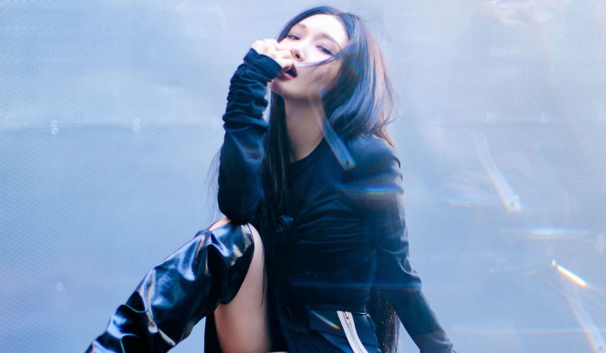 https://jazminemedia.com/wp-content/uploads/2025/03/chungha1.jpg