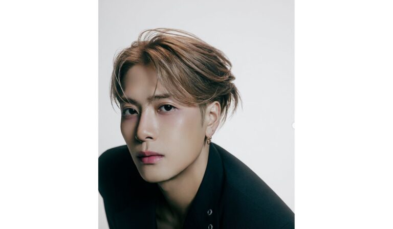 Famous Kpop Idol Reveals He Was Caught Dating As A Trainee, How He Protested To His Label