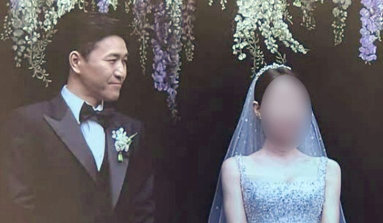 Kim Jong Min Wife’s Face Accidentally Exposed By Beloved Singer, She Issues An Apology