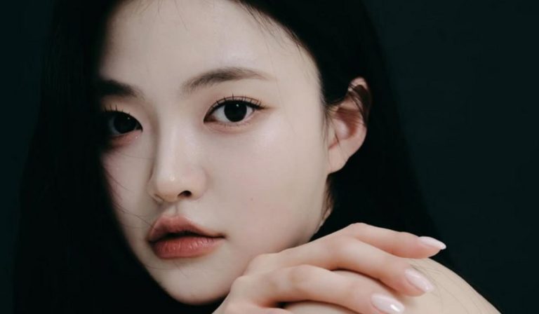 Netizen Accuses Kpop Idol Accused Of Being A Sponsor Of A HYBE Boy Group Member, She Denies The Rumors And Promises Strict Legal Action