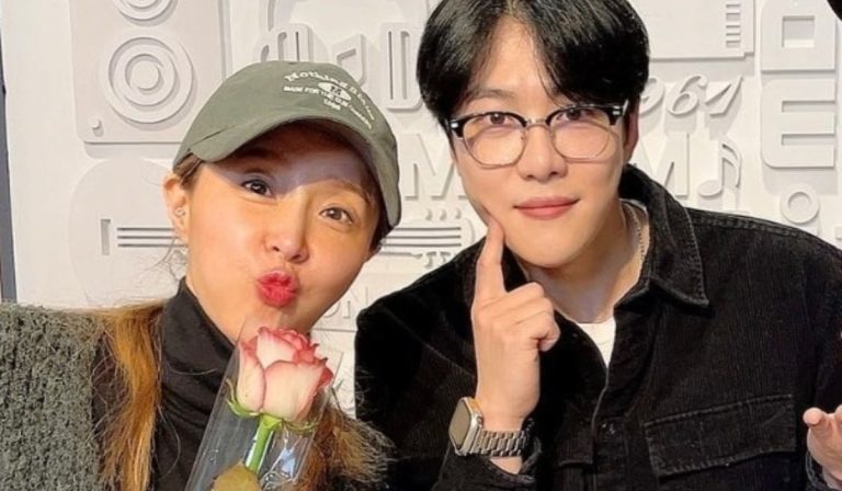 Beloved 44-Year-Old Singer Is Getting Married To Boyfriend Seven Years Her Junior