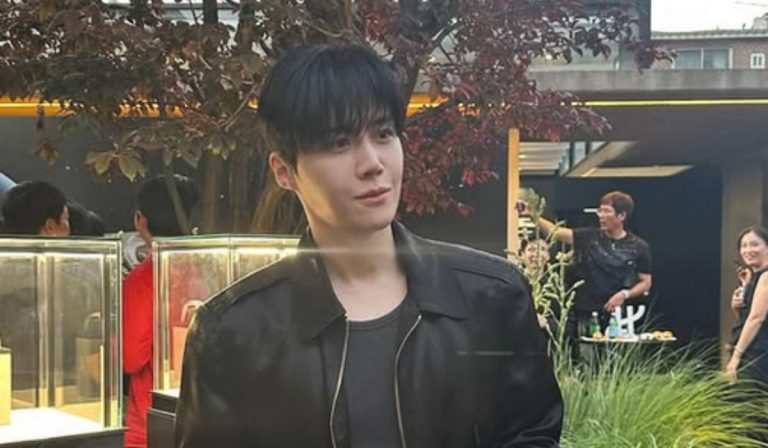 Famous Actor’s Fan Signing Schedule For A Brand Canceled, Brand Issues Apology And Explanation