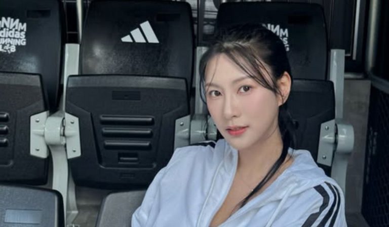 Member Of Popular Kpop Group Reveals Her Former Agency CEO Forced Her To Appear On Popular Variety Show