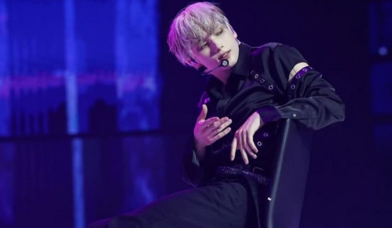Famous Big Hit Idol Explains Photo Of Himself With A Woman To Fans, Denies They’re Dating