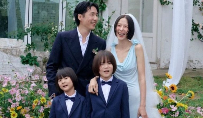 Several Days After Announcing Her Remarriage Plans, TV Personality Shares Wedding Photos With Husband And Kids