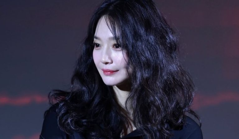 “Shin Min Ah Is Not Pregnant,” Agency Denies Premarital Pregnancy Rumors Following Marriage Announcement