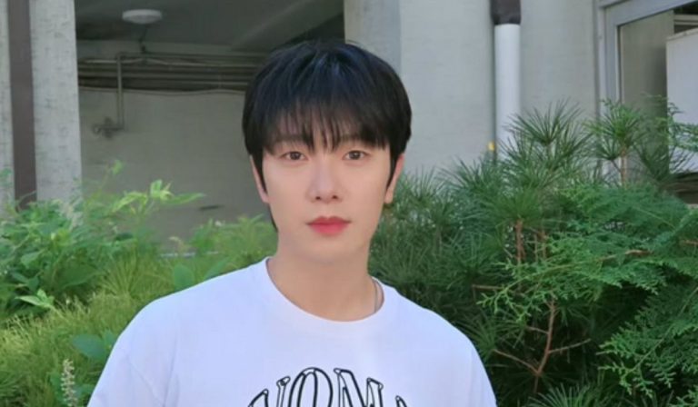 Member Of Popular Kpop Band Collapses On Stage During Performance, Agency Issues Health Update