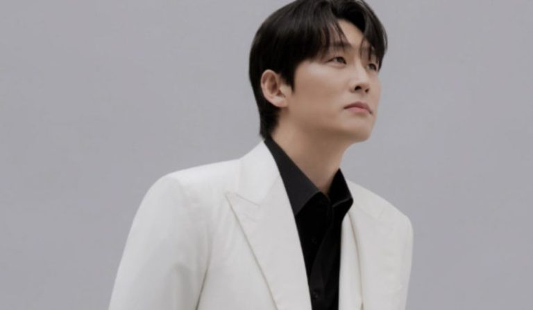 Beloved Actor Go Jun Announces Marriage To Girlfriend