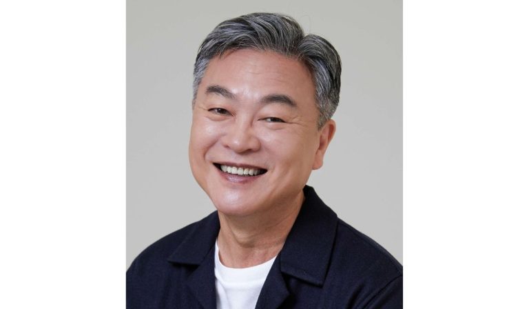 Popular Veteran Divorced Actor Kim Eui Sung Reveals He’s Been In A Relationship For 15 Years