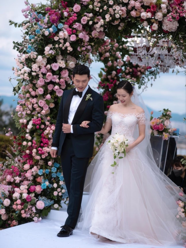 https://jazminemedia.com/wp-content/uploads/2026/03/son-ye-jin-hyun-bin.jpg