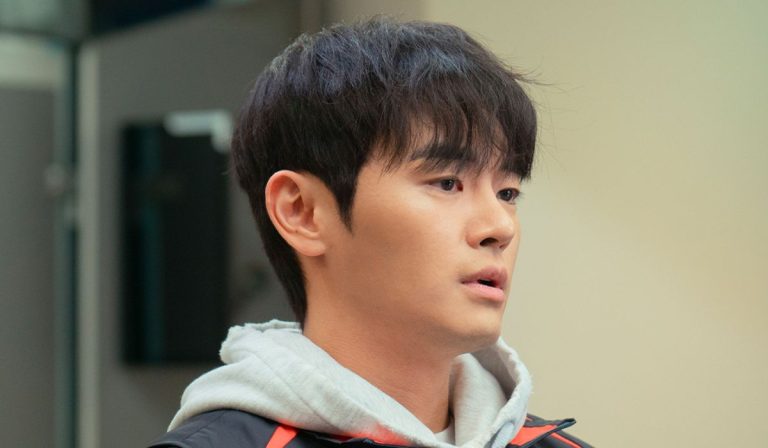 Agency Left Scrambling After Its Actor Jang Dong Joo Unilaterally Announces Retirement From The Industry