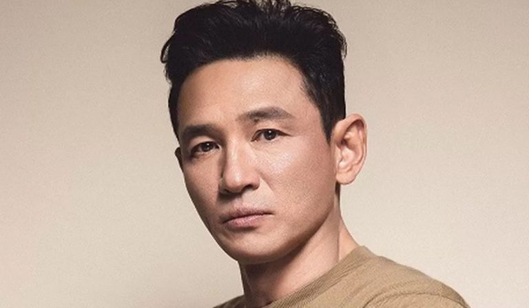 Famous Veteran Korean Actor Accused of Having an Affair, Agency Denies