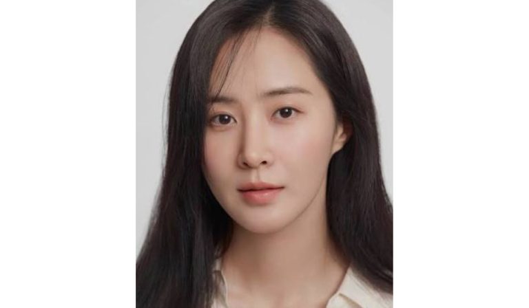 Famous SM Idol Reportedly Leaving Company After 25 Years