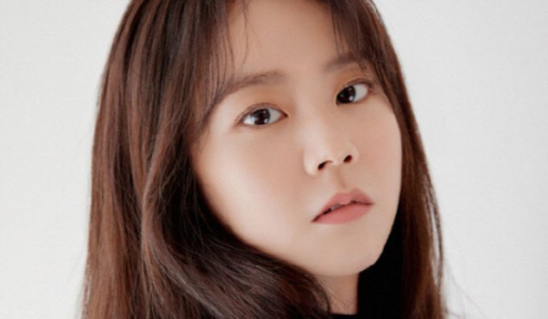 Beloved K-pop Idol Revealed to Be Receiving Treatment for Cervical Disc Condition After Health Concerns