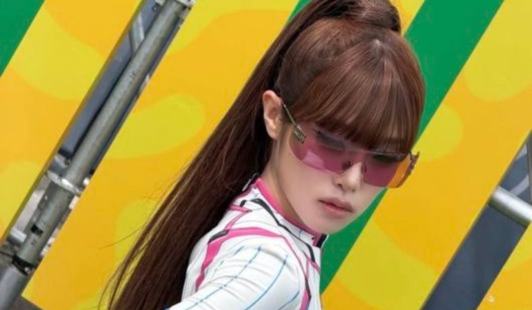 Popular K-pop Idol Stuns with Bold Full Coverage Fashion at the Waterbomb Festival