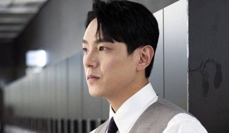 Actor Kwak Si Yang Surprises Fans With Wedding Announcement To K-Pop Idol
